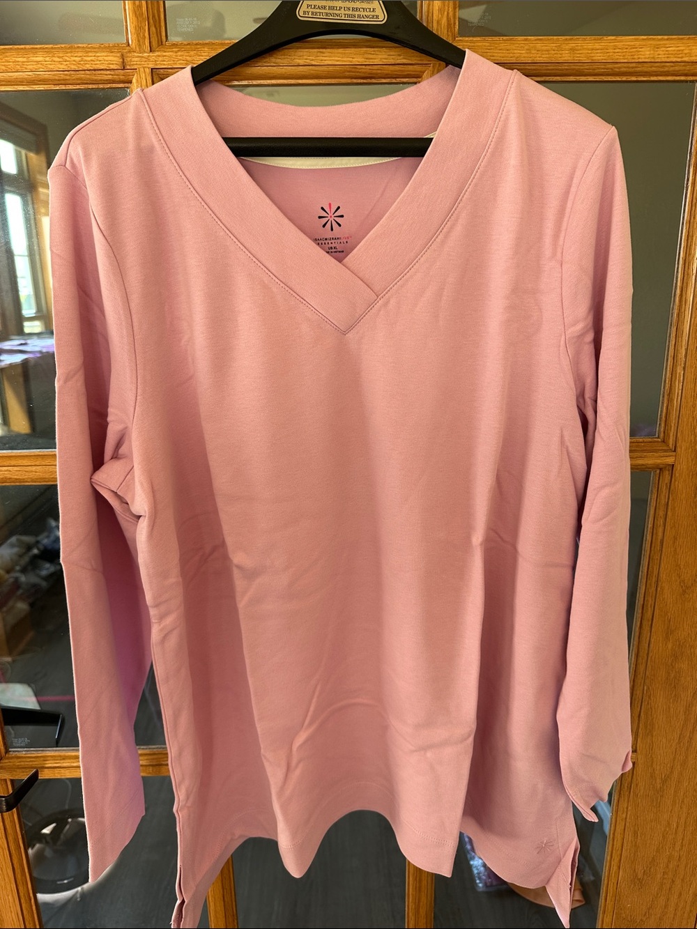 Isaac Mizrahi Essentials Soft Pink V-Neck Long Sleeve Tee